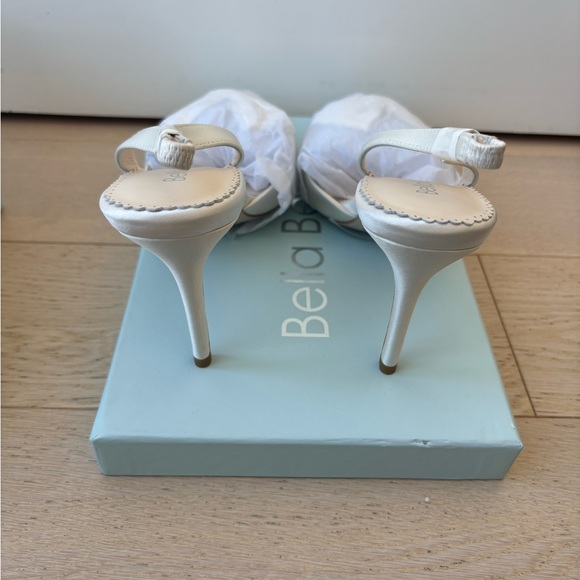 NIB Bella Belle Reese Pointed Toe Wedding Slingback Heels with Bow - Picture 7 of 10
